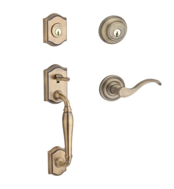 Polished Brass Handleset with Left Handed Curve Lever and Traditional Round Rose X478
