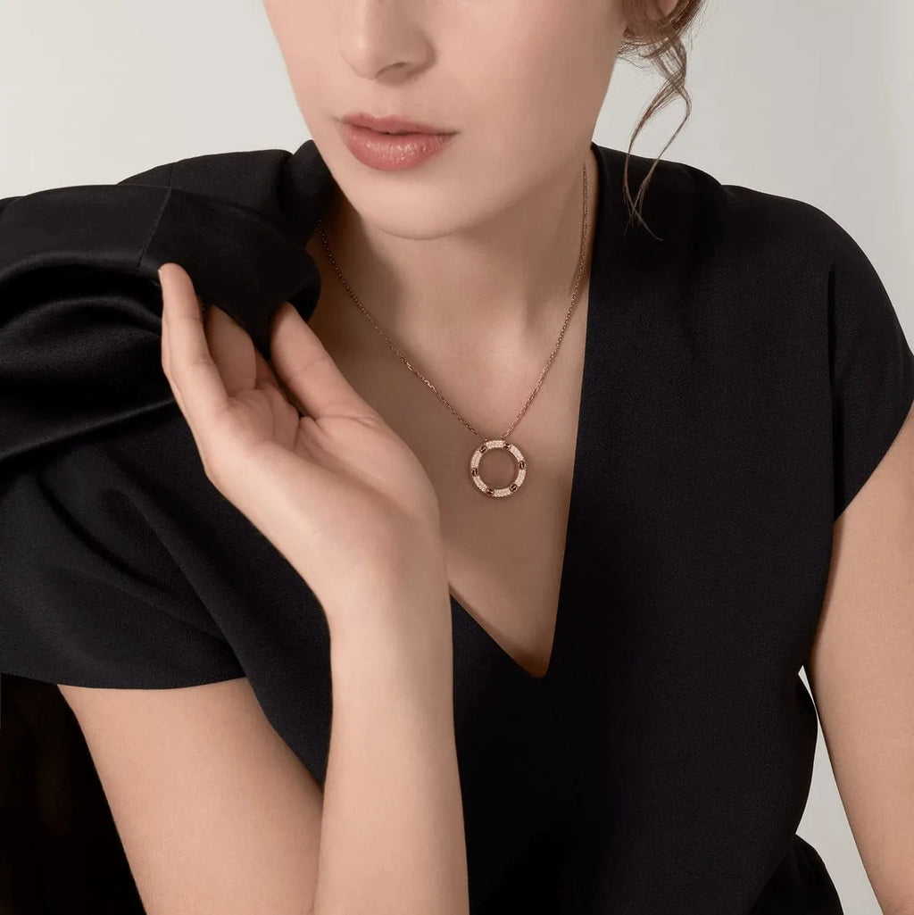 Screw Love Necklace With Diamond Paved T9286