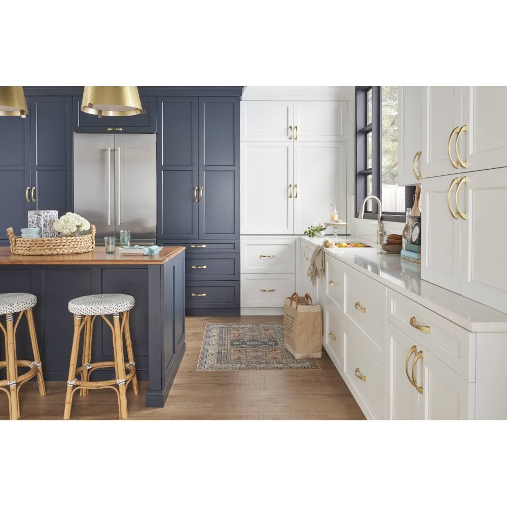 Matte Black Cabinet Pull O46267