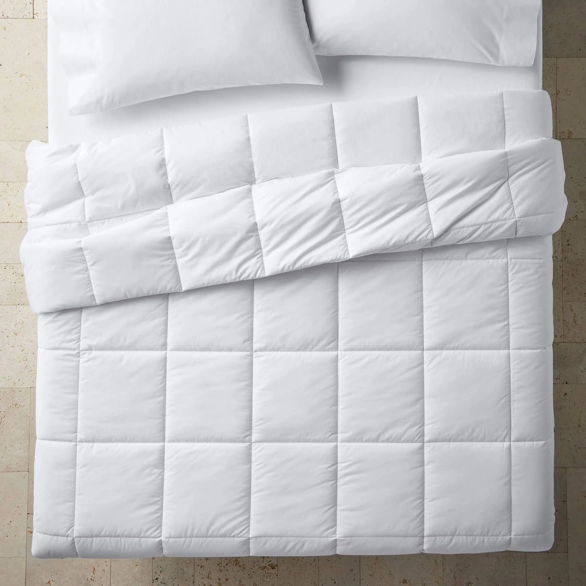 Down Alternative Comforter O651847