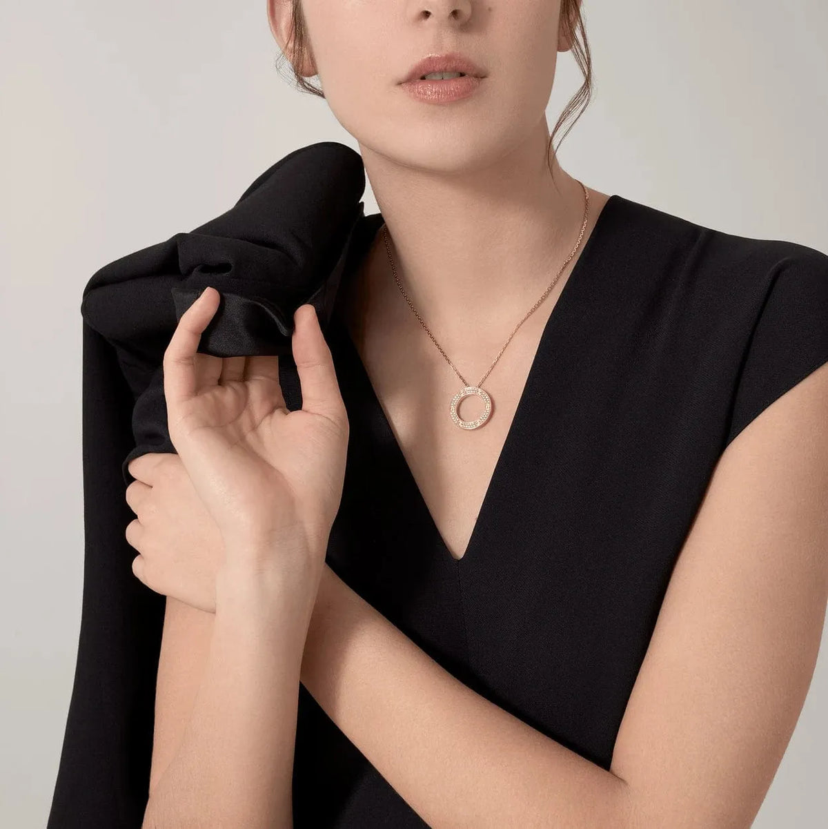 Screw Love Necklace With Diamond Paved T9286
