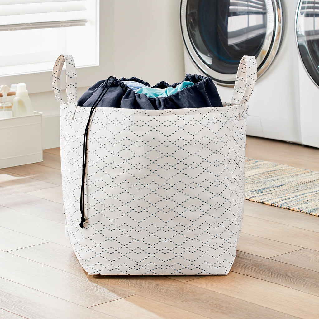 2 Pack White Black Drawstring Laundry Tote X492830