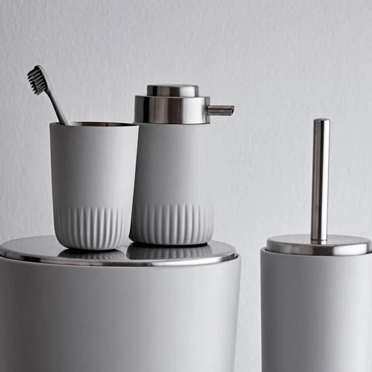Toilet Brush White G9002