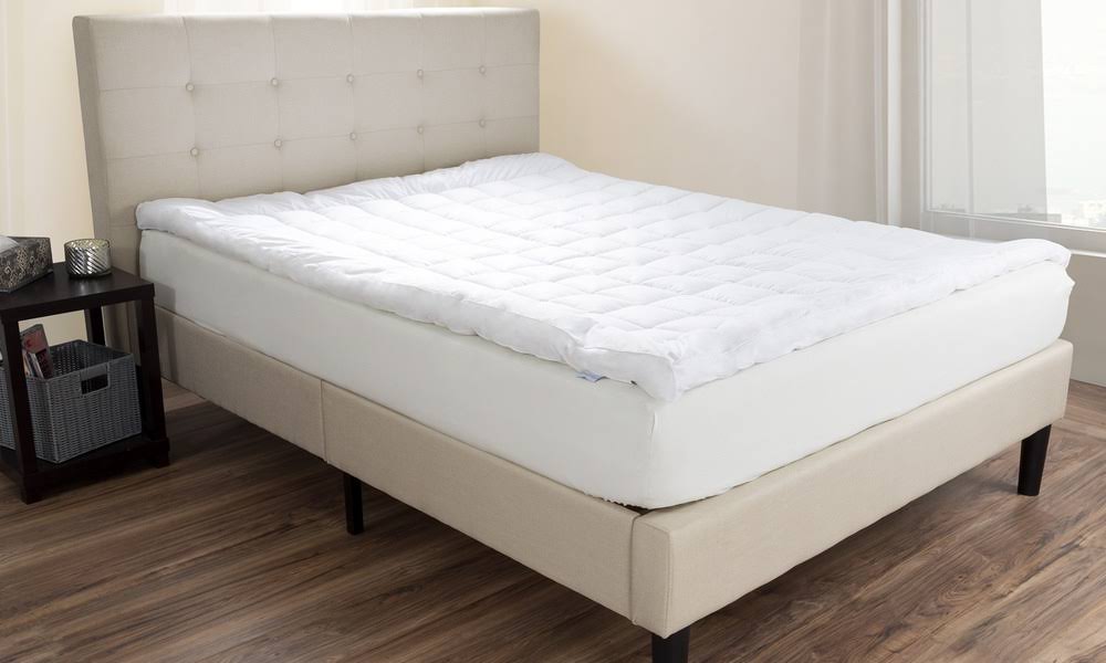 King White Down & Duck Feather Bed Gusset Topper X286