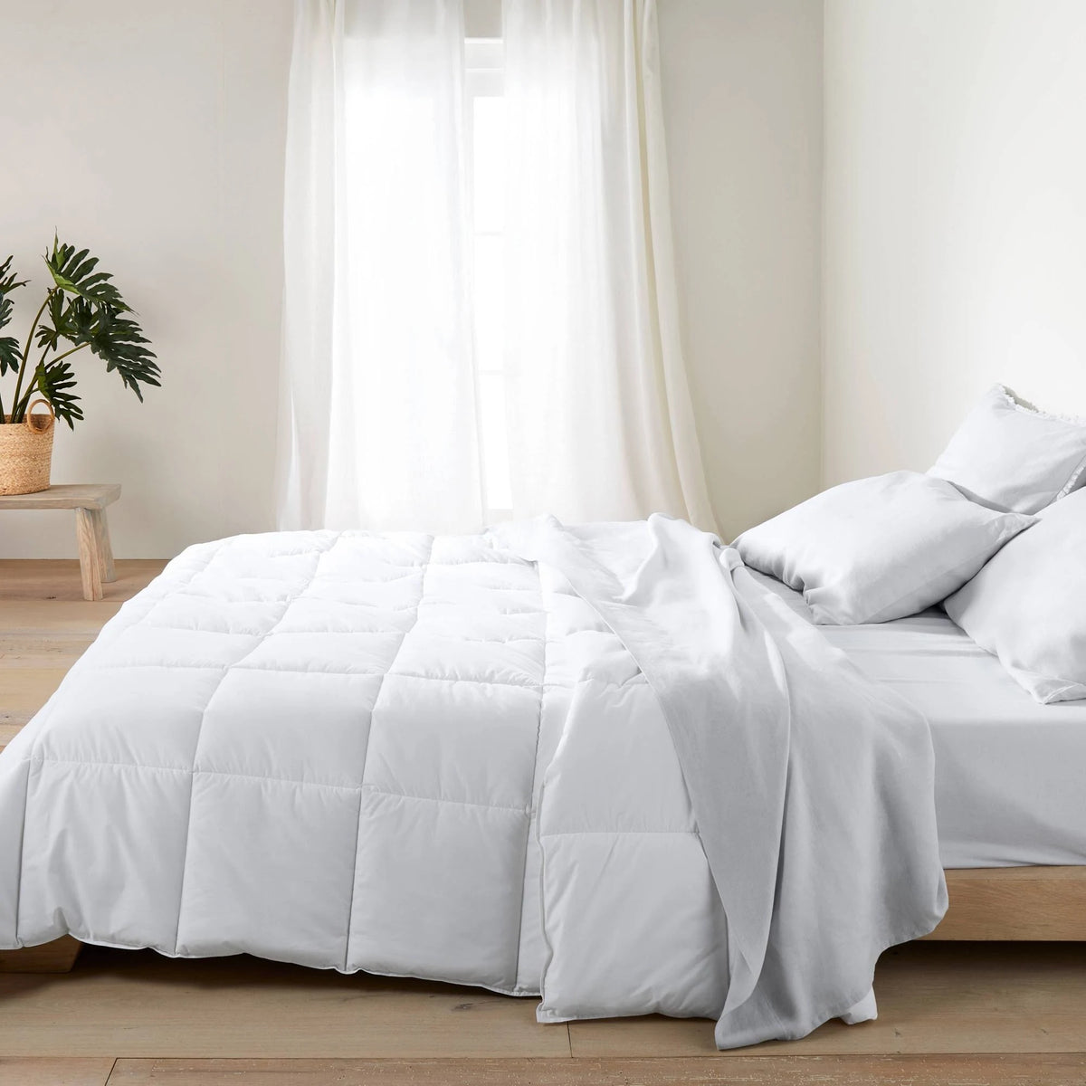 Down Alternative Comforter O651847