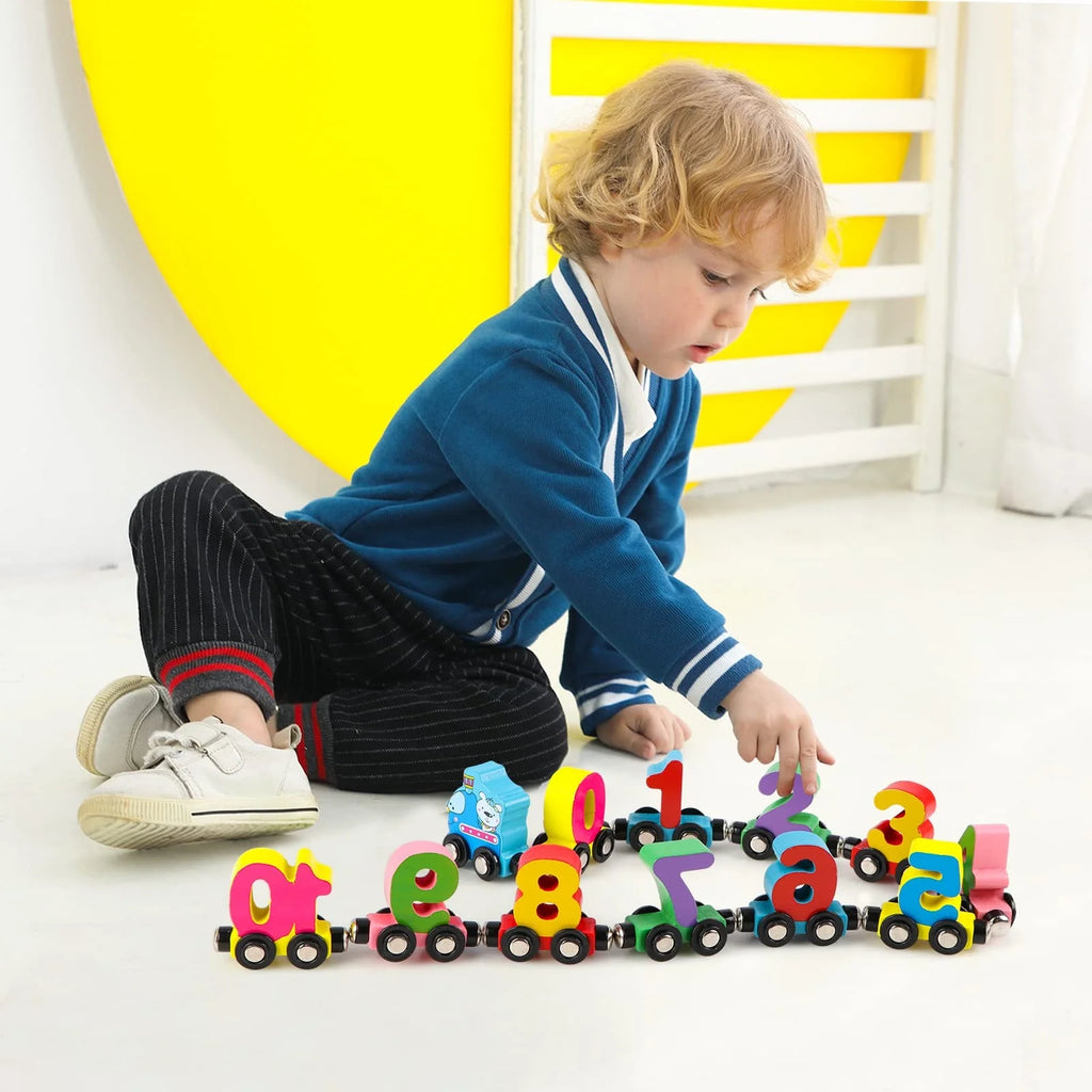 Wooden Magnetic Train Building Blocks Puzzle Toys Q626